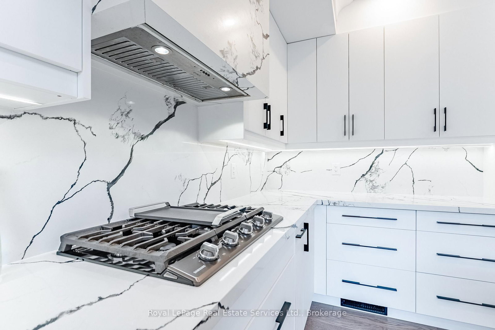 3395 Post Road - Photo 17