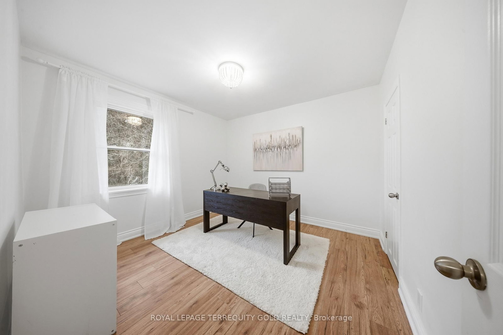 Detached House for sale at 1124 Kent Avenue, Oakville, Ontario, L6H 1Z8 - College Park - MLS: W13005584