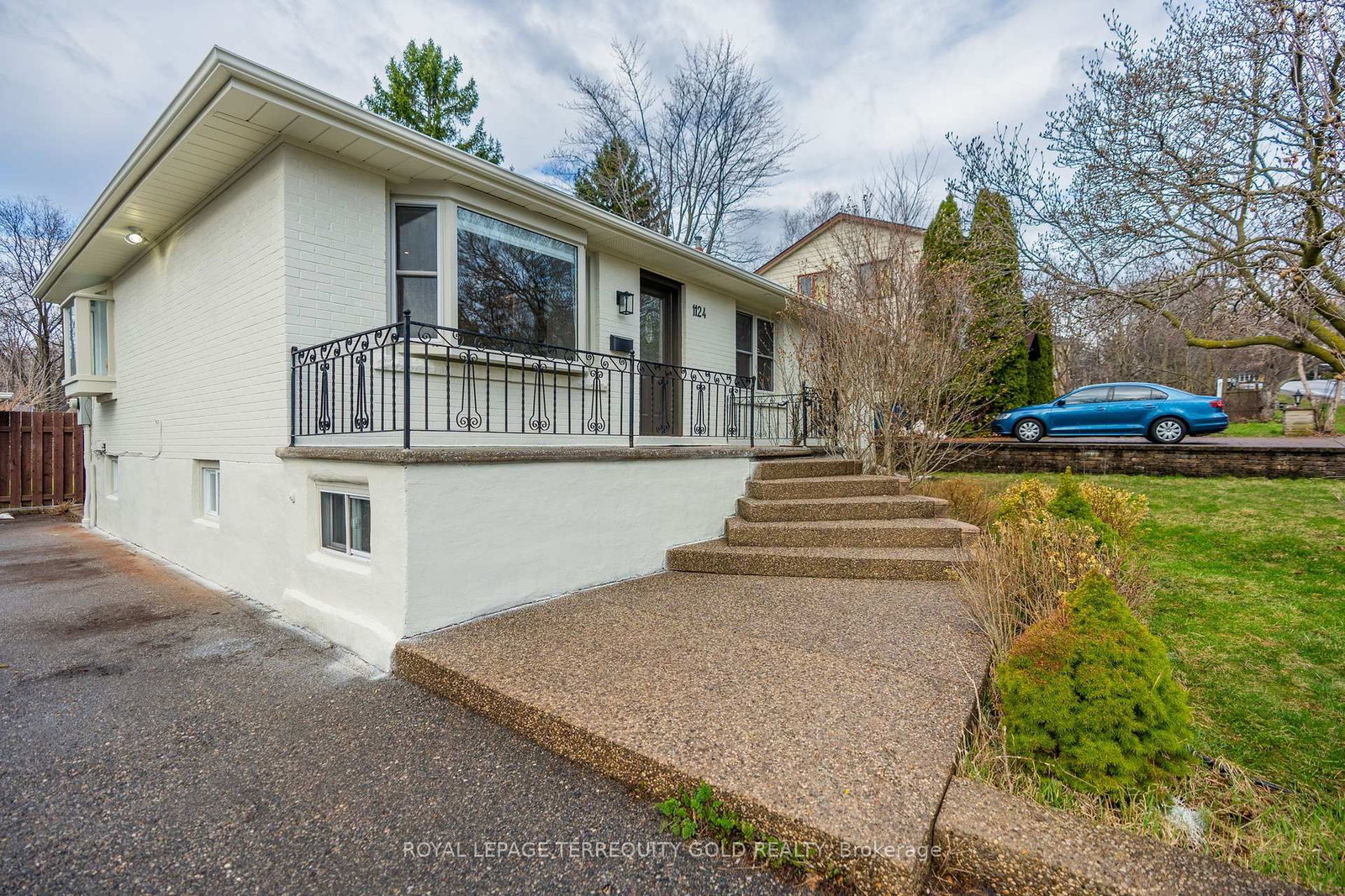 1124 Kent Avenue - Photo 3