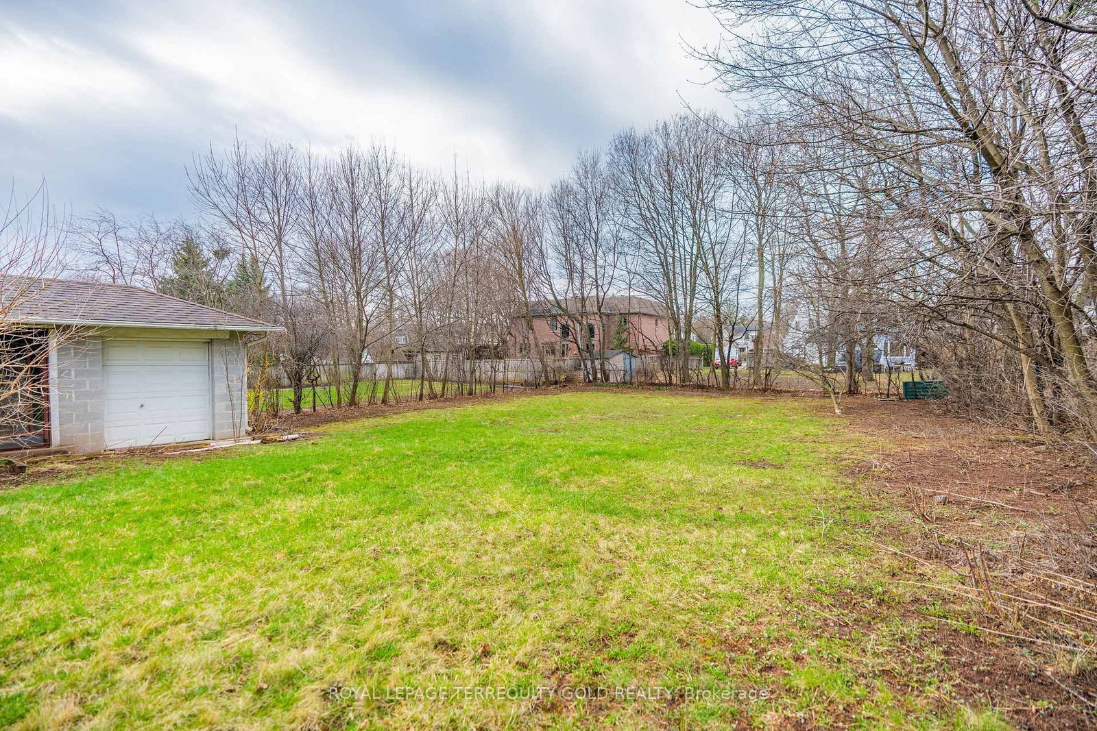 1124 Kent Avenue - Photo 31