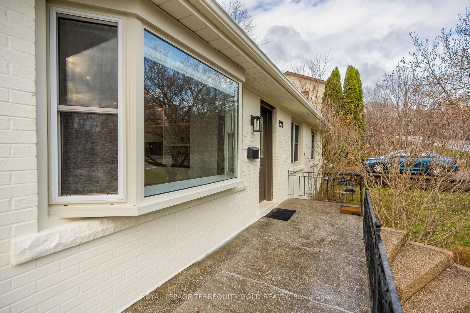 1124 Kent Avenue - Photo 4