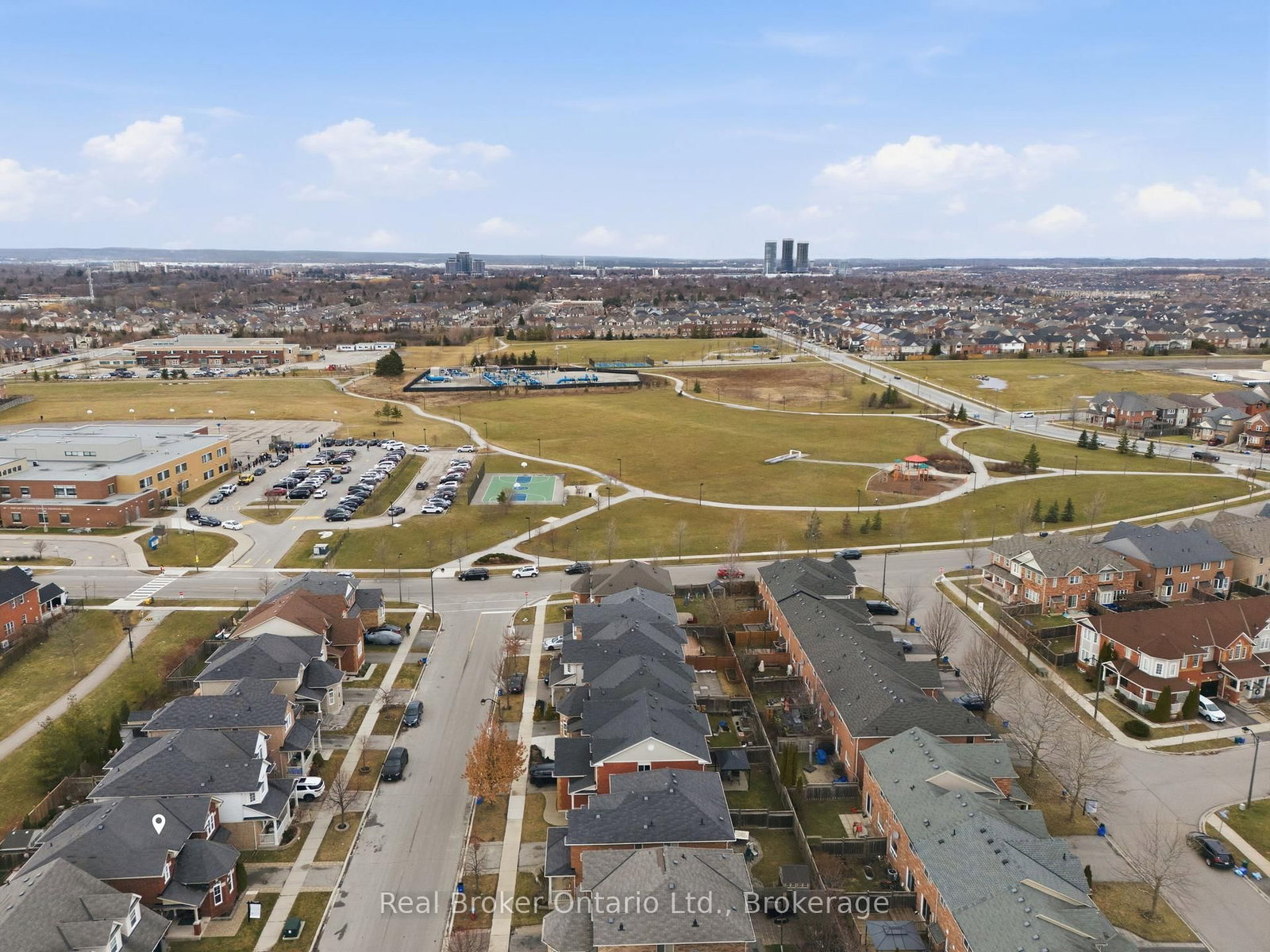 Detached House for sale at 910 Vickerman Way, Milton, Ontario, L9T 0K5 - Coates - MLS: W13005624