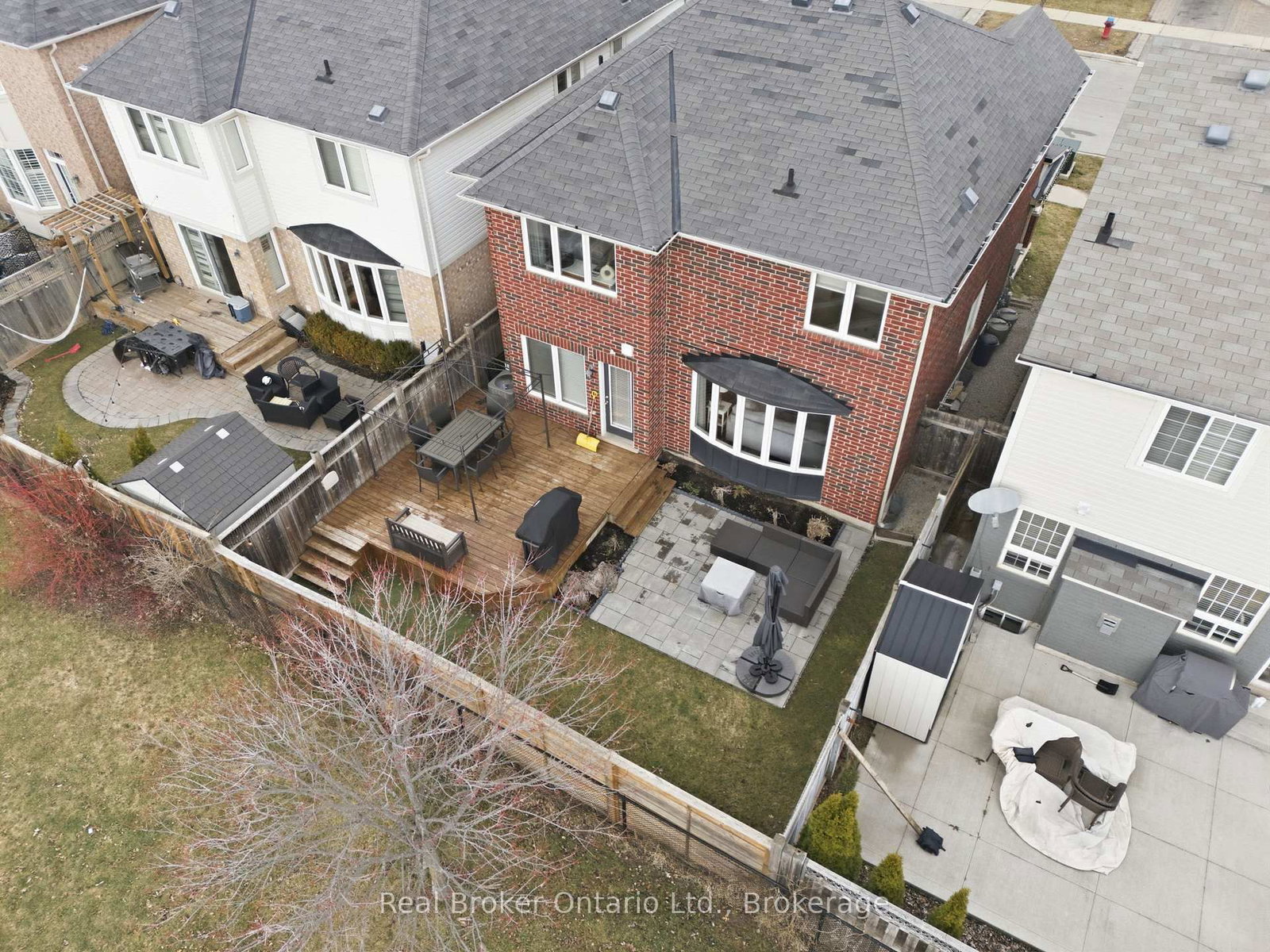 Detached House for sale at 910 Vickerman Way, Milton, Ontario, L9T 0K5 - Coates - MLS: W13005624