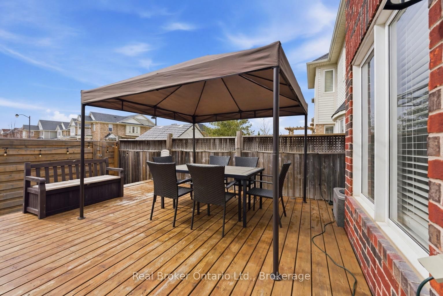 Detached House for sale at 910 Vickerman Way, Milton, Ontario, L9T 0K5 - Coates - MLS: W13005624