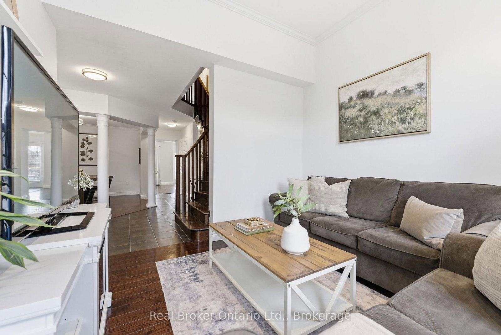 Detached House for sale at 910 Vickerman Way, Milton, Ontario, L9T 0K5 - Coates - MLS: W13005624