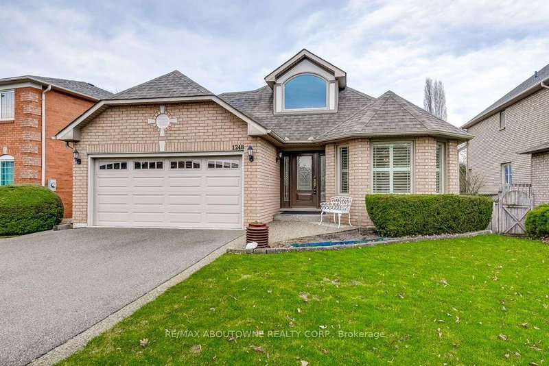 1248 Heritage Way, Oakville, Ontario