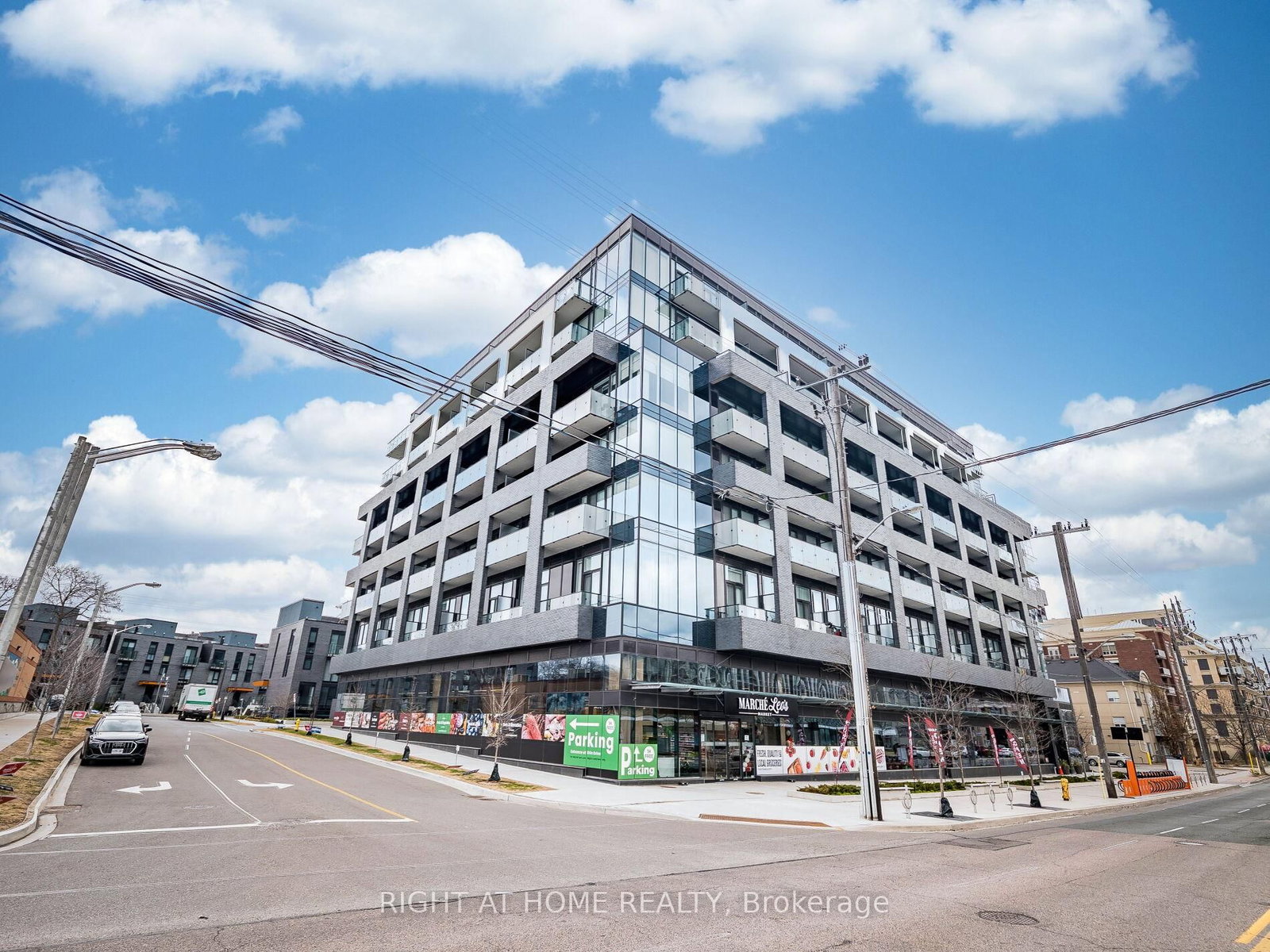 4208 Dundas Street, Unit 513 - Photo 2