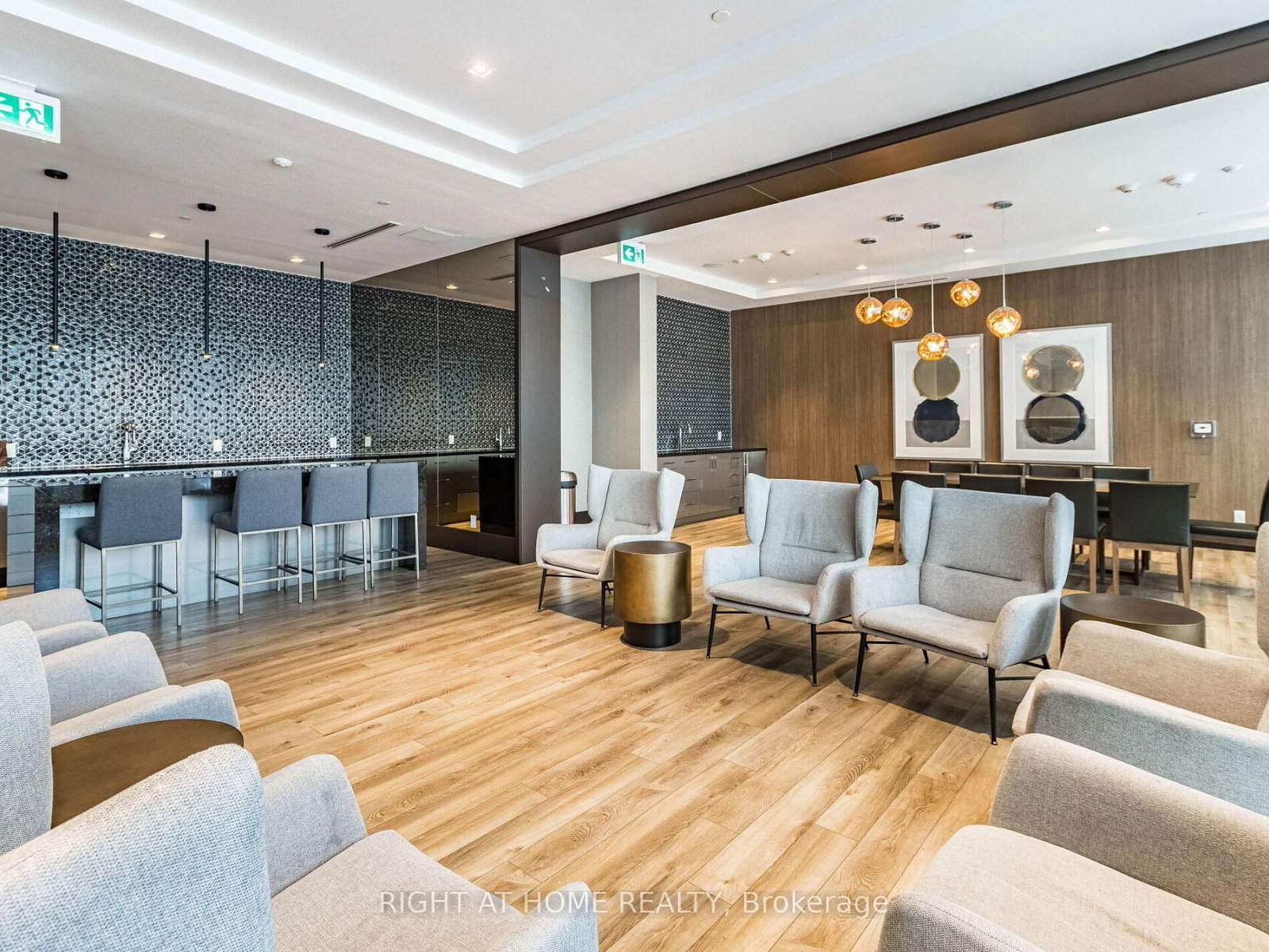 4208 Dundas Street, Unit 513 - Photo 39