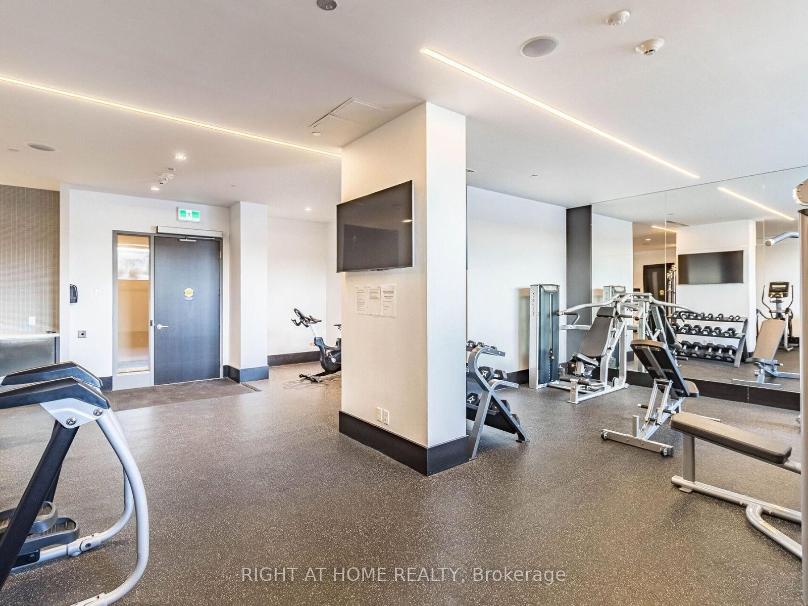 4208 Dundas Street, Unit 513 - Photo 45