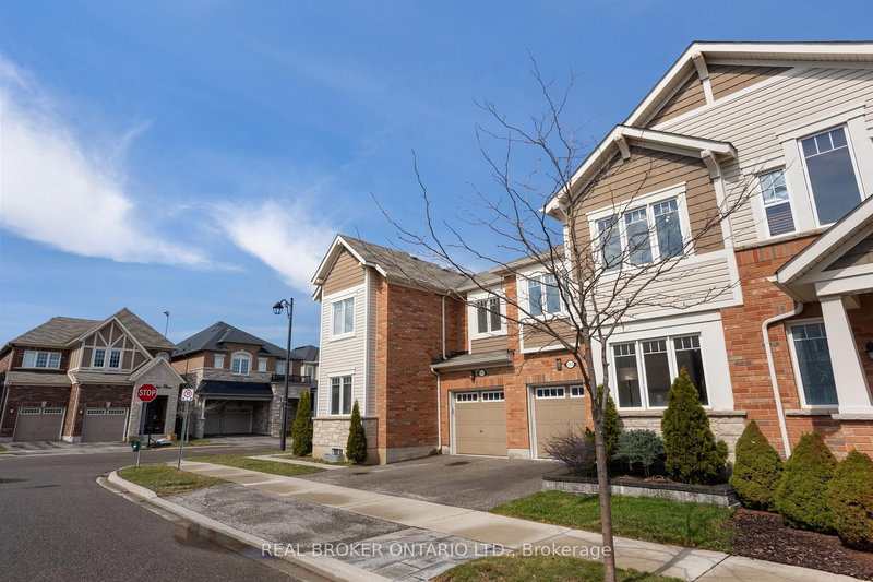 1213 Mulroney Hts, Milton, L9E 1B9 | Image 2