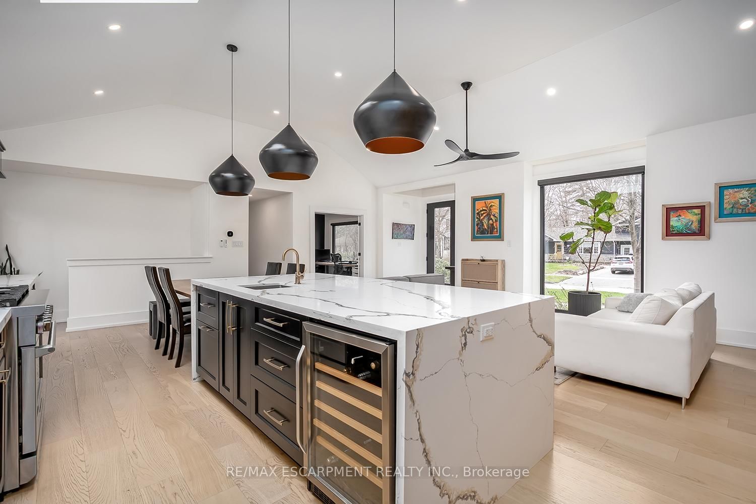 327 Goodram Drive - Photo 15