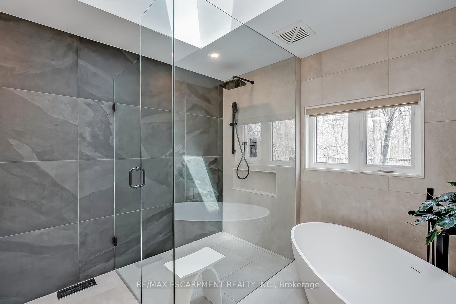 327 Goodram Drive - Photo 23