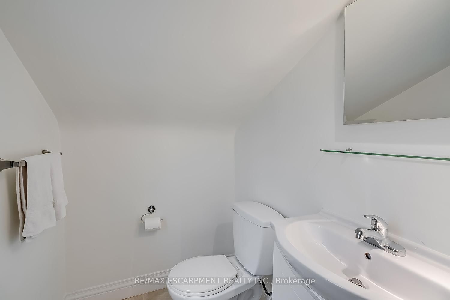 327 Goodram Drive - Photo 30