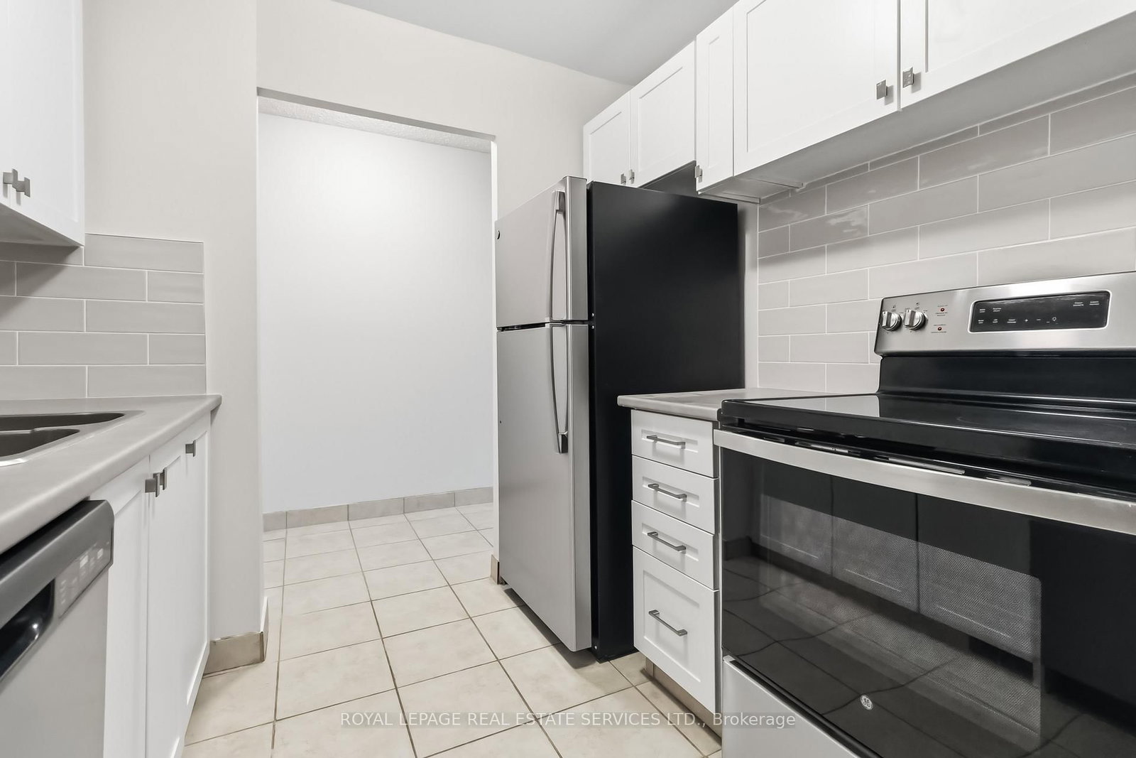 82 Millside Drive, Unit 406 - Photo 6