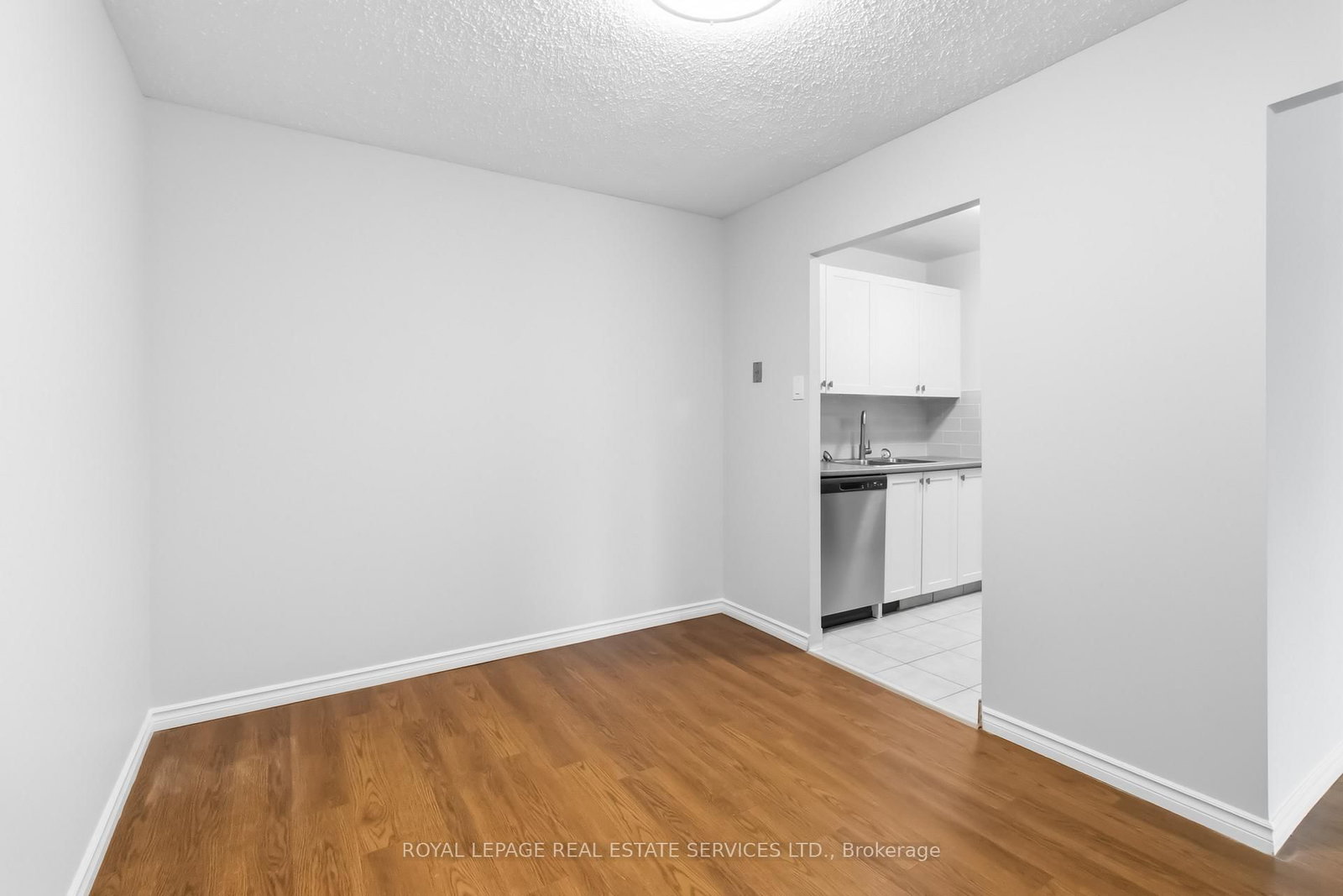 82 Millside Drive, Unit 406 - Photo 8