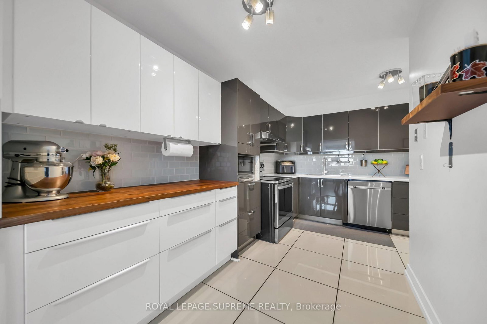 75 Emmett Avenue, Unit 910 - Photo 36