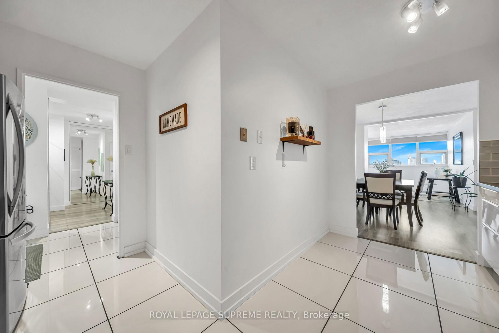 75 Emmett Avenue, Unit 910 - Photo 41