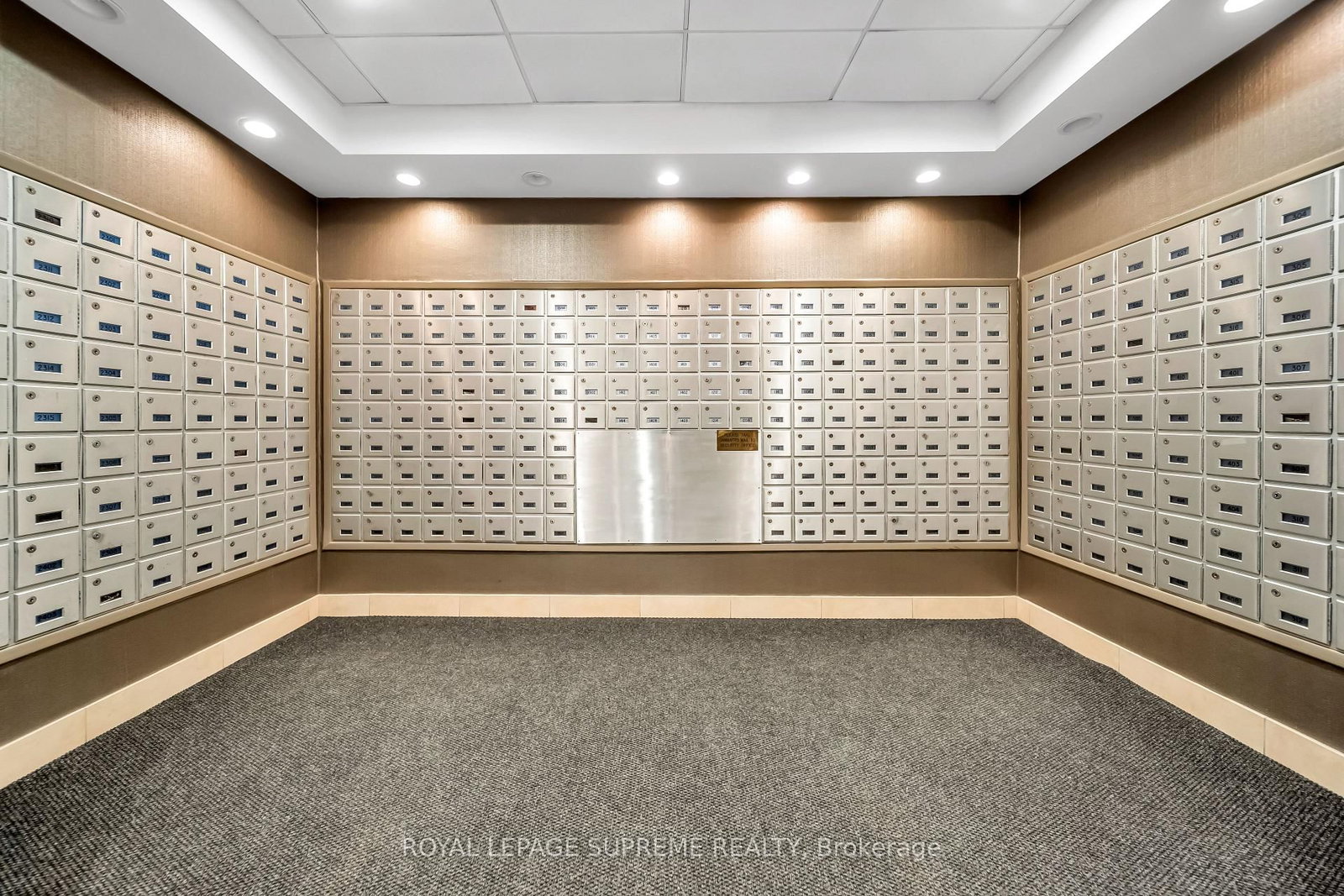 75 Emmett Avenue, Unit 910 - Photo 44