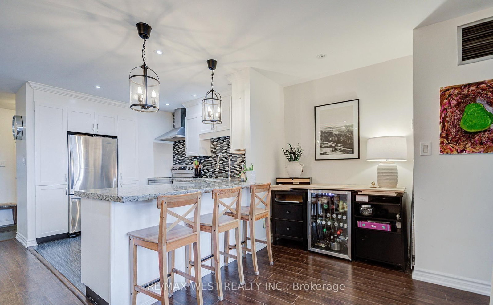 3025 The Credit Woodlands Drive, Unit 320 - Photo 12