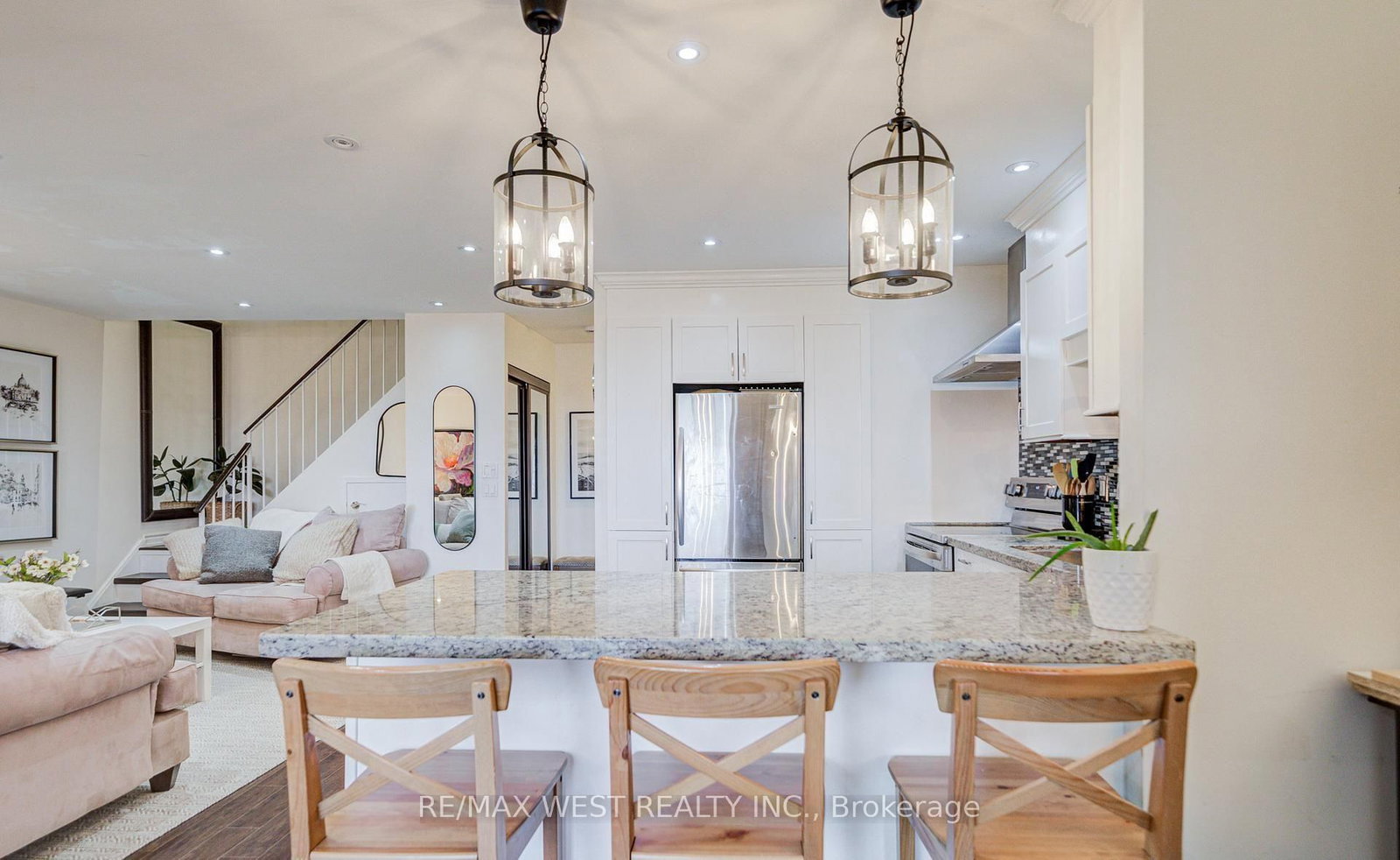 3025 The Credit Woodlands Drive, Unit 320 - Photo 14