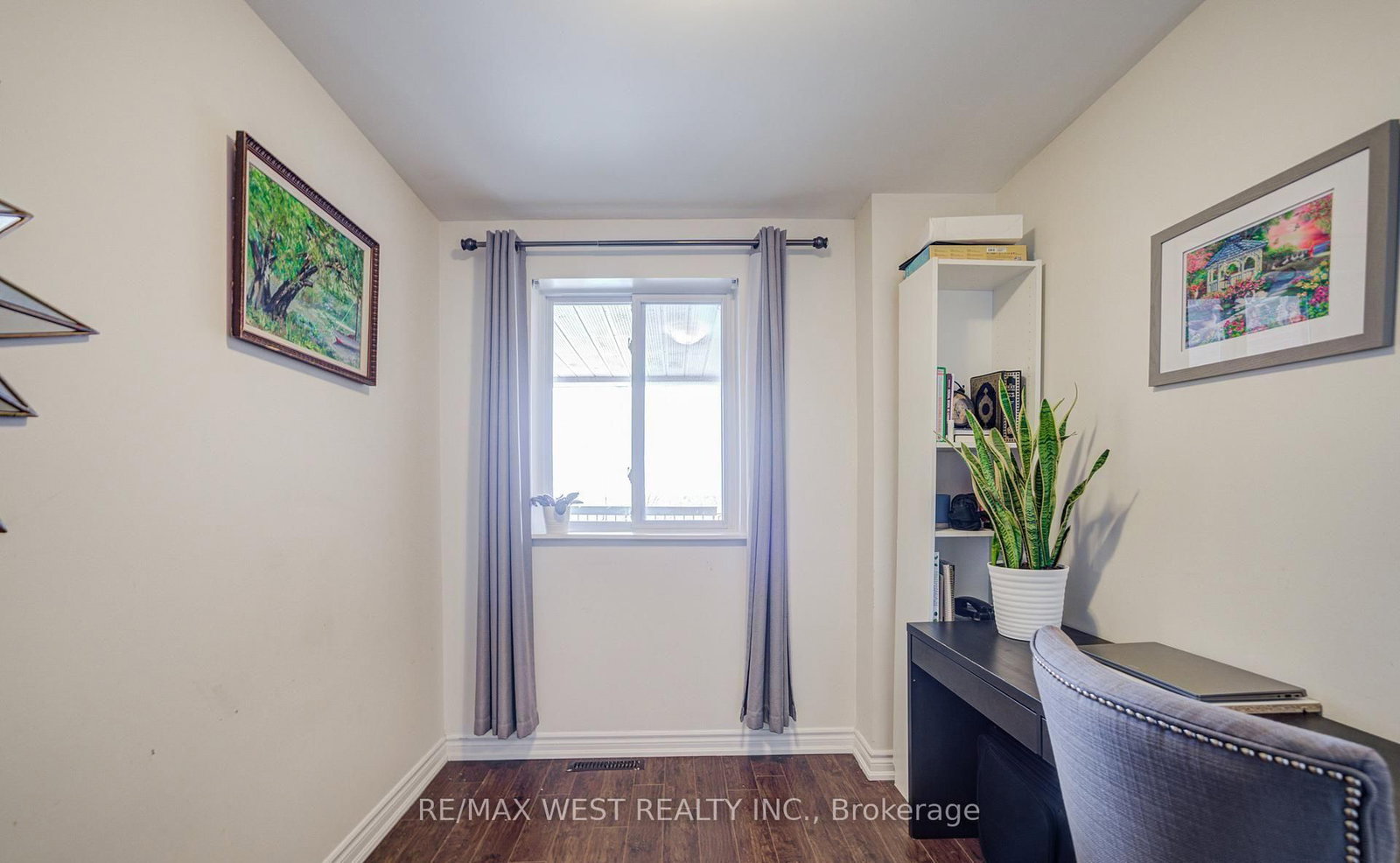 3025 The Credit Woodlands Drive, Unit 320 - Photo 21