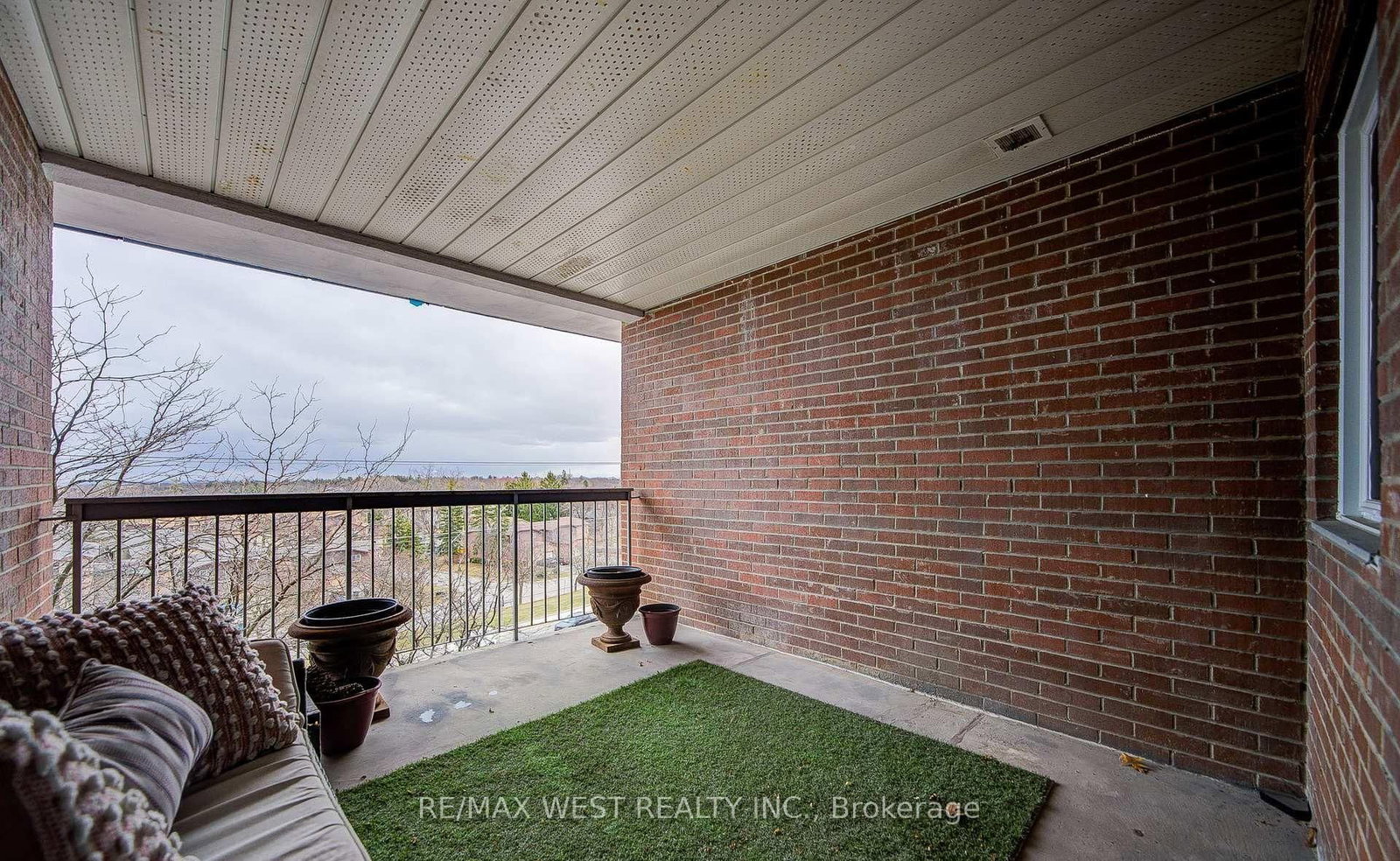 3025 The Credit Woodlands Drive, Unit 320 - Photo 35