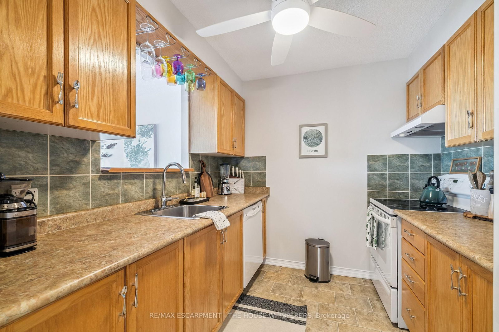 Condo for sale at 701-100 Millside Drive, Milton, Ontario, L9T 5E2 - Old Milton - MLS: W13005814