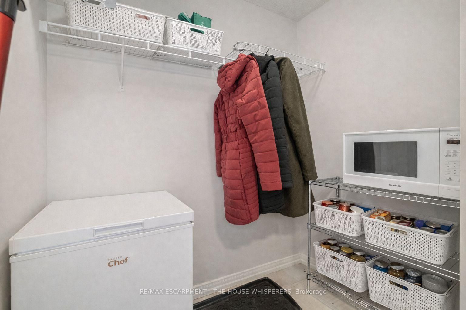 Condo for sale at 701-100 Millside Drive, Milton, Ontario, L9T 5E2 - Old Milton - MLS: W13005814