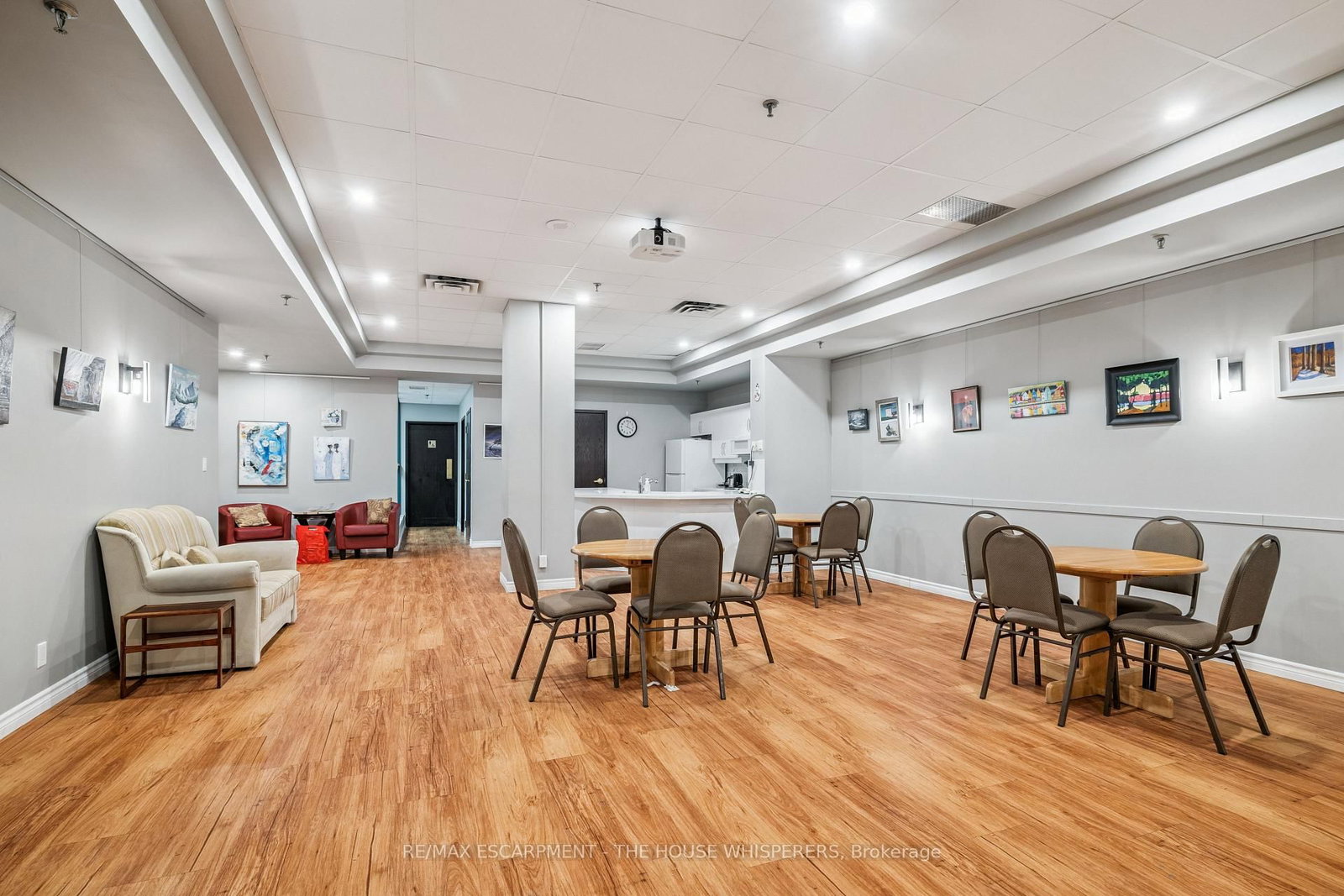 Condo for sale at 701-100 Millside Drive, Milton, Ontario, L9T 5E2 - Old Milton - MLS: W13005814