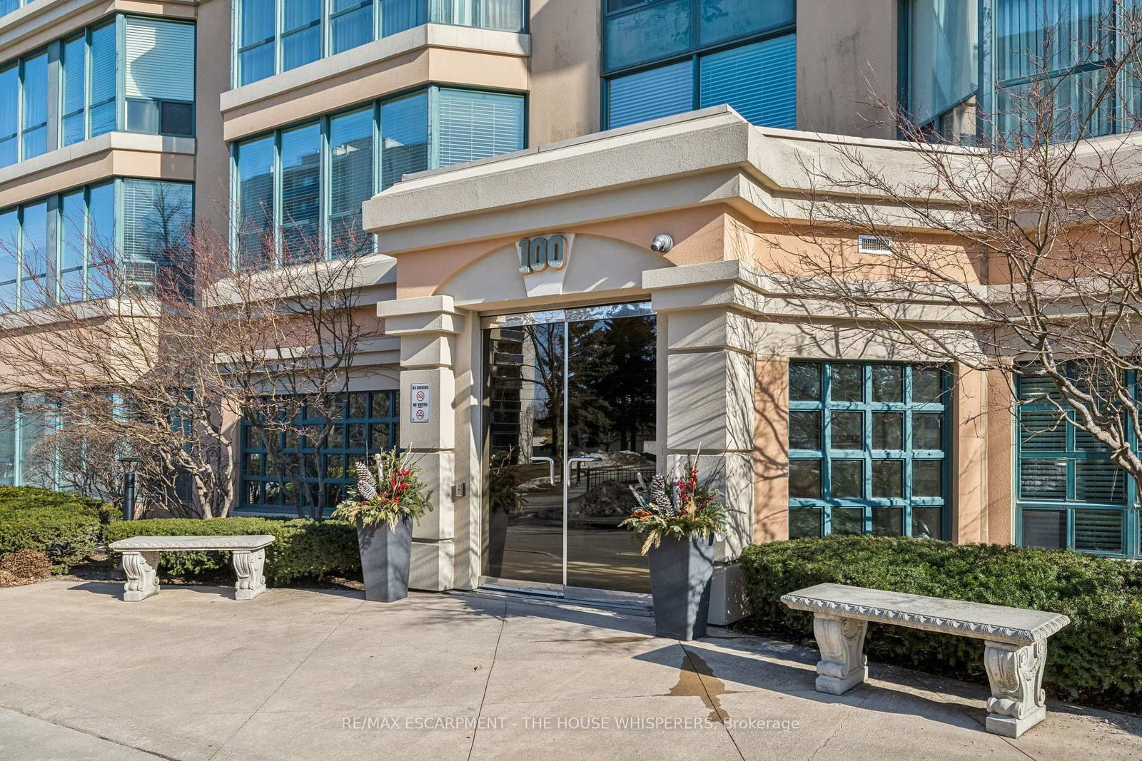 Condo for sale at 701-100 Millside Drive, Milton, Ontario, L9T 5E2 - Old Milton - MLS: W13005814