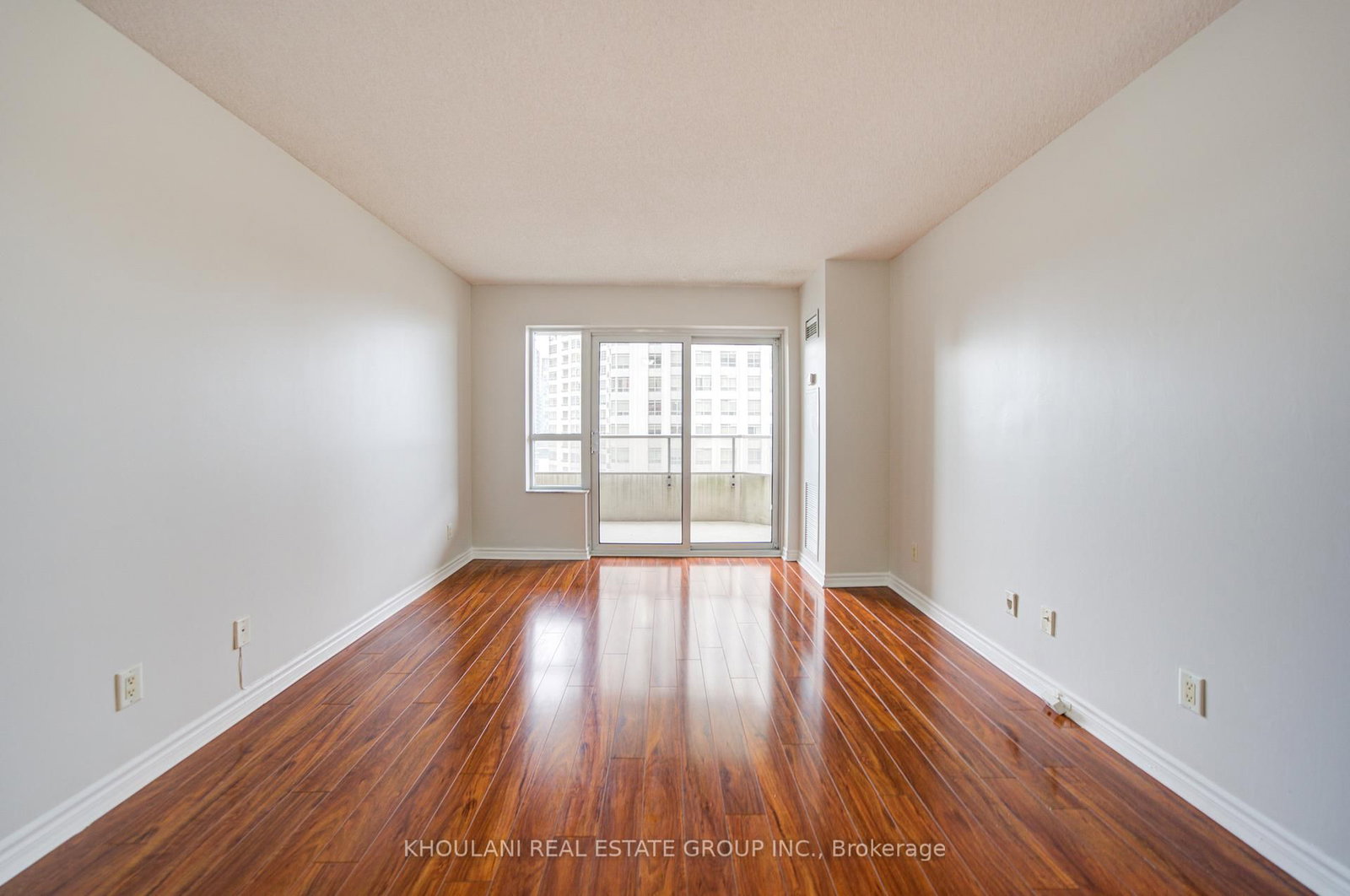 25 Kingsbridge Garden Circle, Unit 1423 - Photo 11
