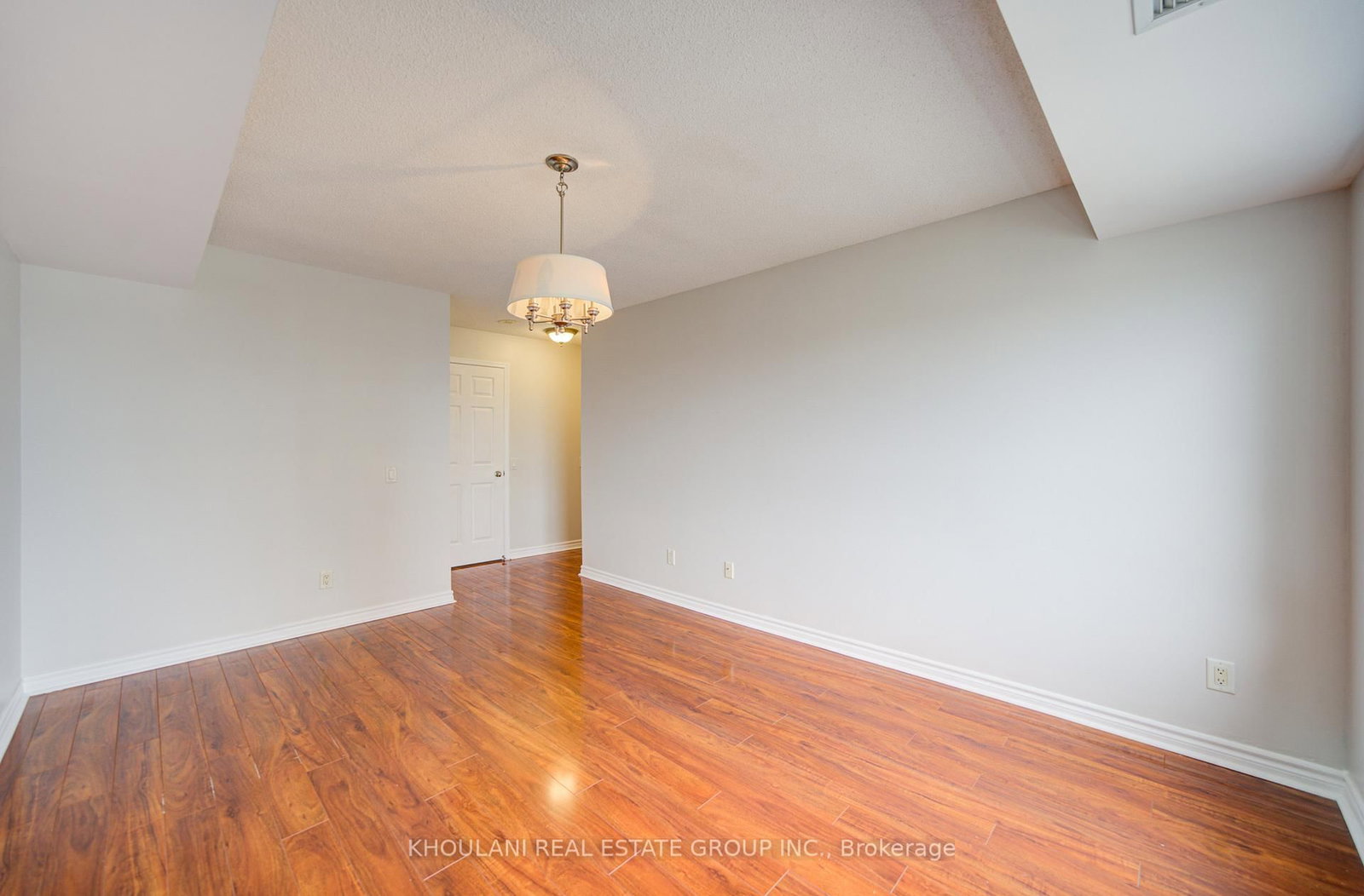 25 Kingsbridge Garden Circle, Unit 1423 - Photo 18