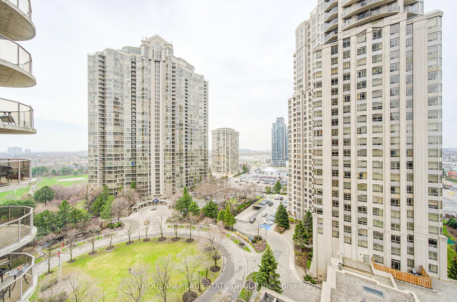 25 Kingsbridge Garden Circle, Unit 1423 - Photo 32