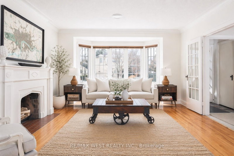 3 Glenroy Ave, Toronto, M8Y 2L9 | Image 3