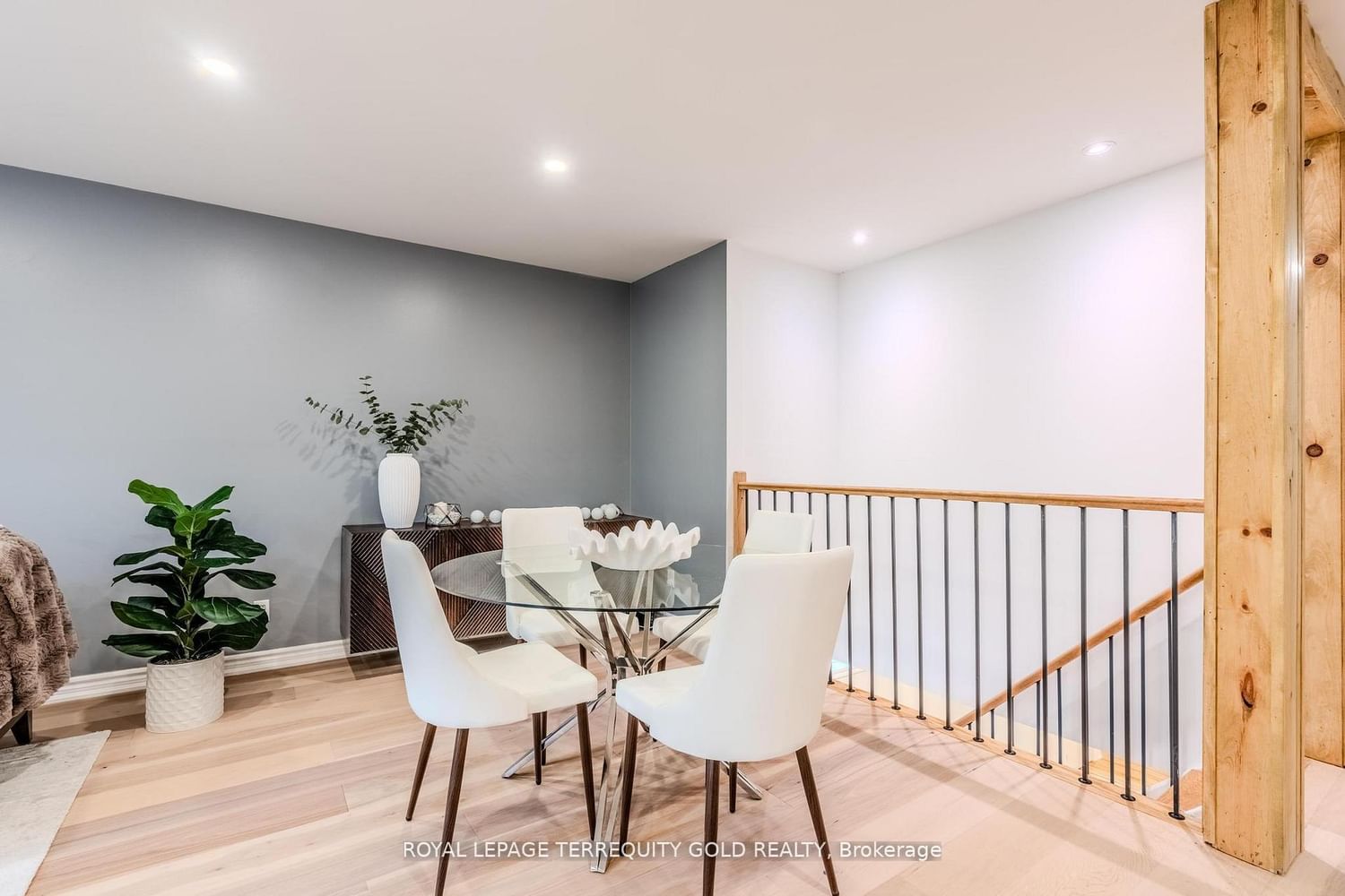 327 River Side Drive - Photo 20