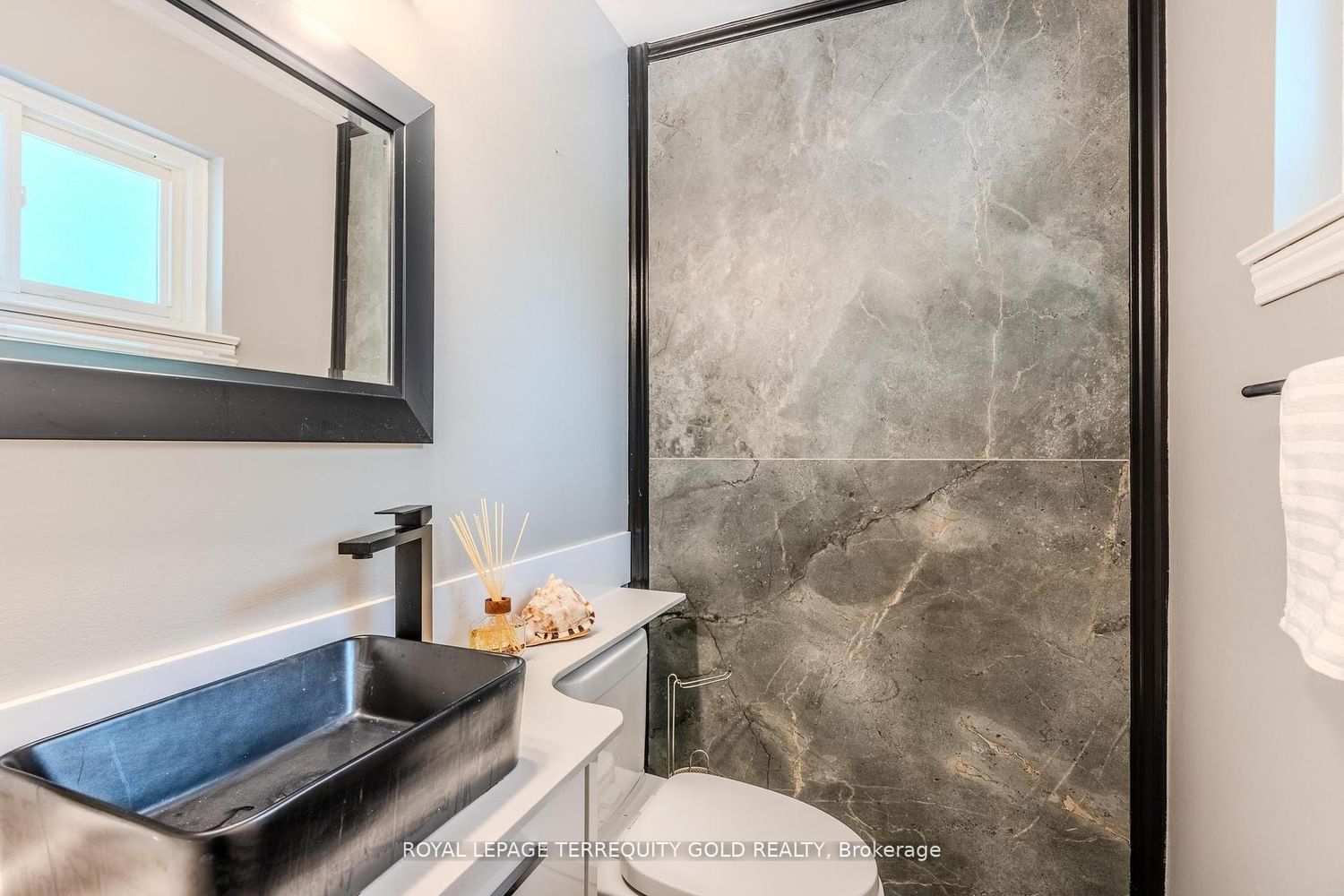 327 River Side Drive - Photo 23