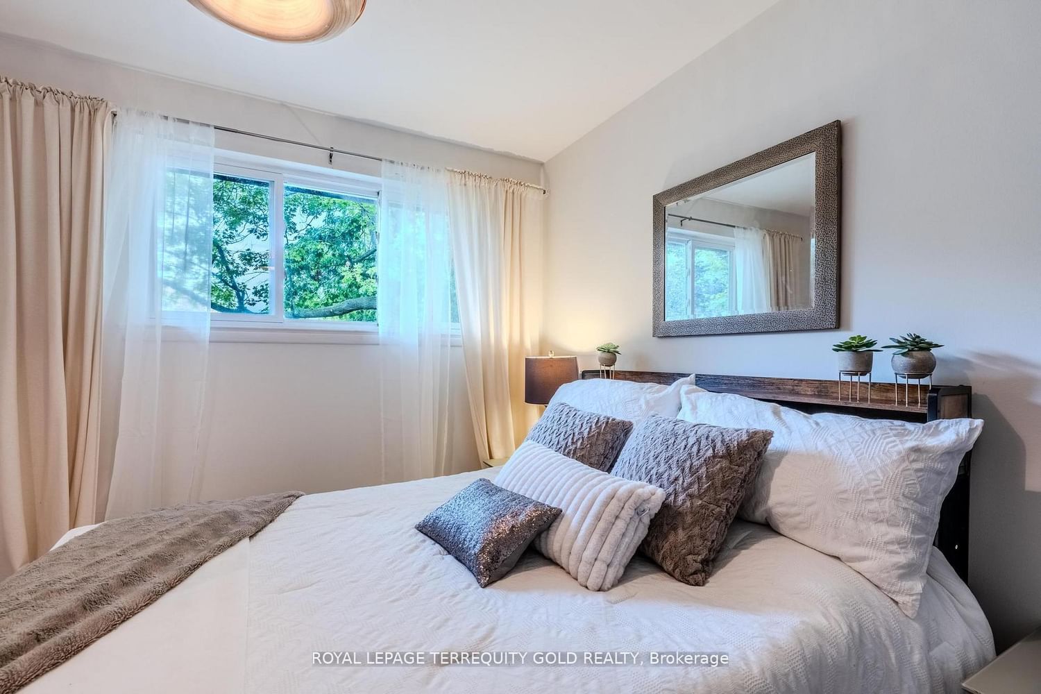 327 River Side Drive - Photo 29