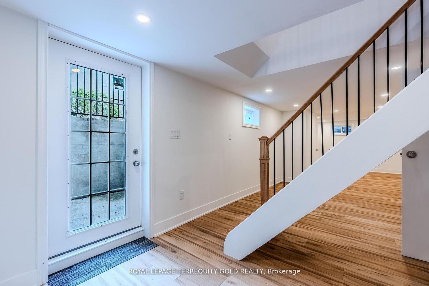 327 River Side Drive - Photo 31