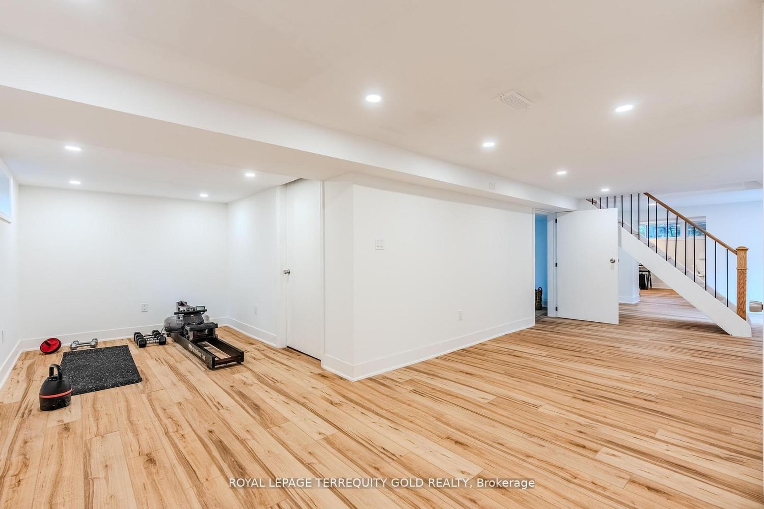 327 River Side Drive - Photo 35