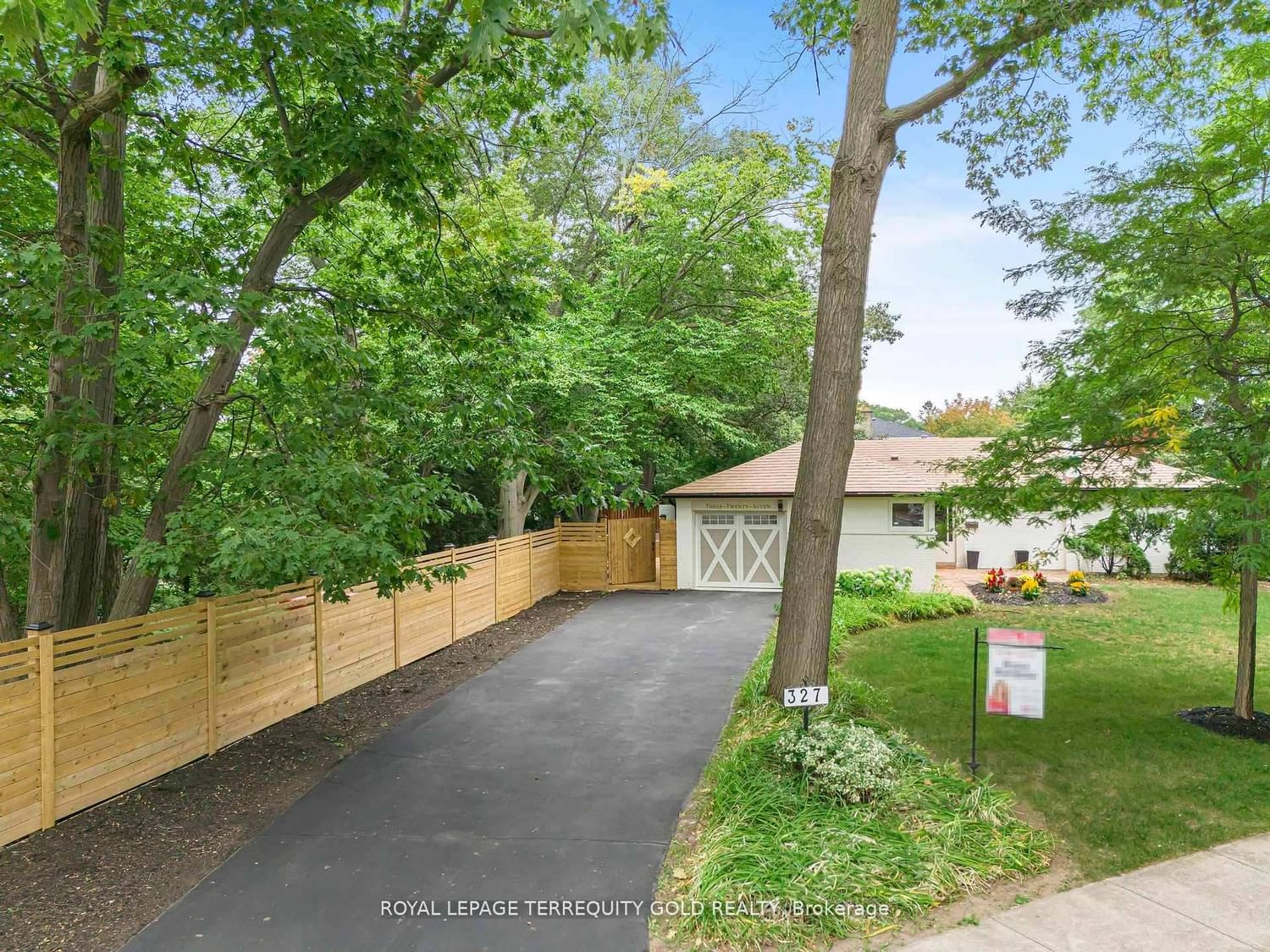 327 River Side Drive - Photo 47