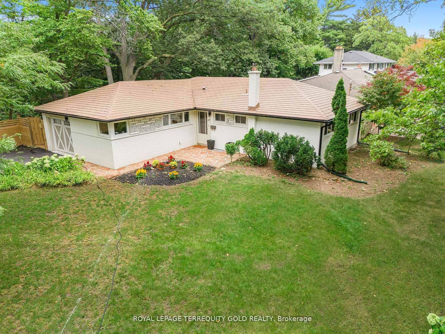 327 River Side Drive - Photo 48