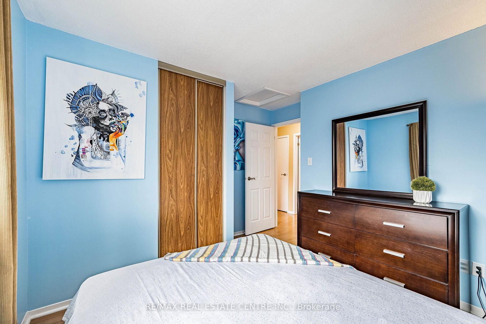 Detached House for sale at 1 Northgate Boulevard, Brampton, Ontario, L6S 4G6 - Westgate - MLS: W13006074