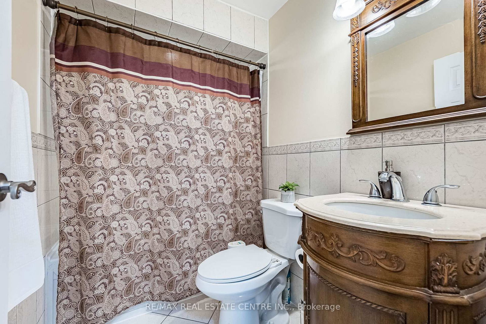 Detached House for sale at 1 Northgate Boulevard, Brampton, Ontario, L6S 4G6 - Westgate - MLS: W13006074