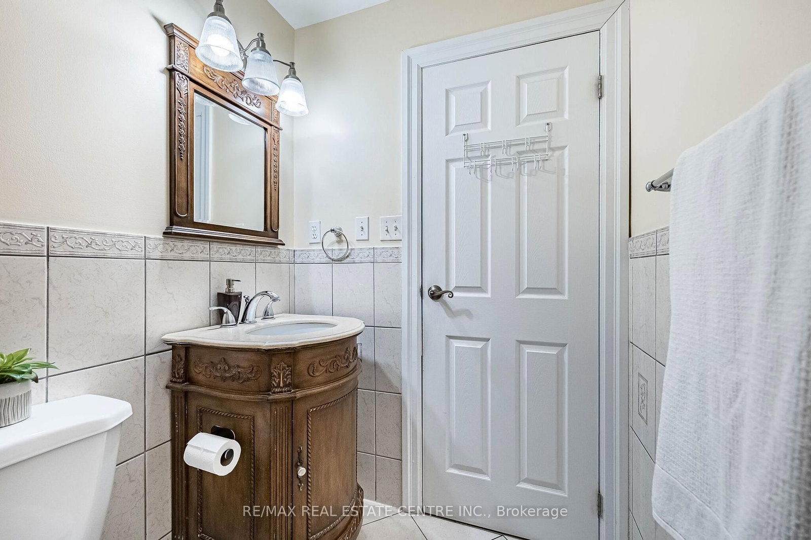 Detached House for sale at 1 Northgate Boulevard, Brampton, Ontario, L6S 4G6 - Westgate - MLS: W13006074