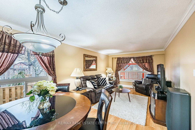 1 Northgate Blvd, Brampton, L6S 4G6 | Image 3