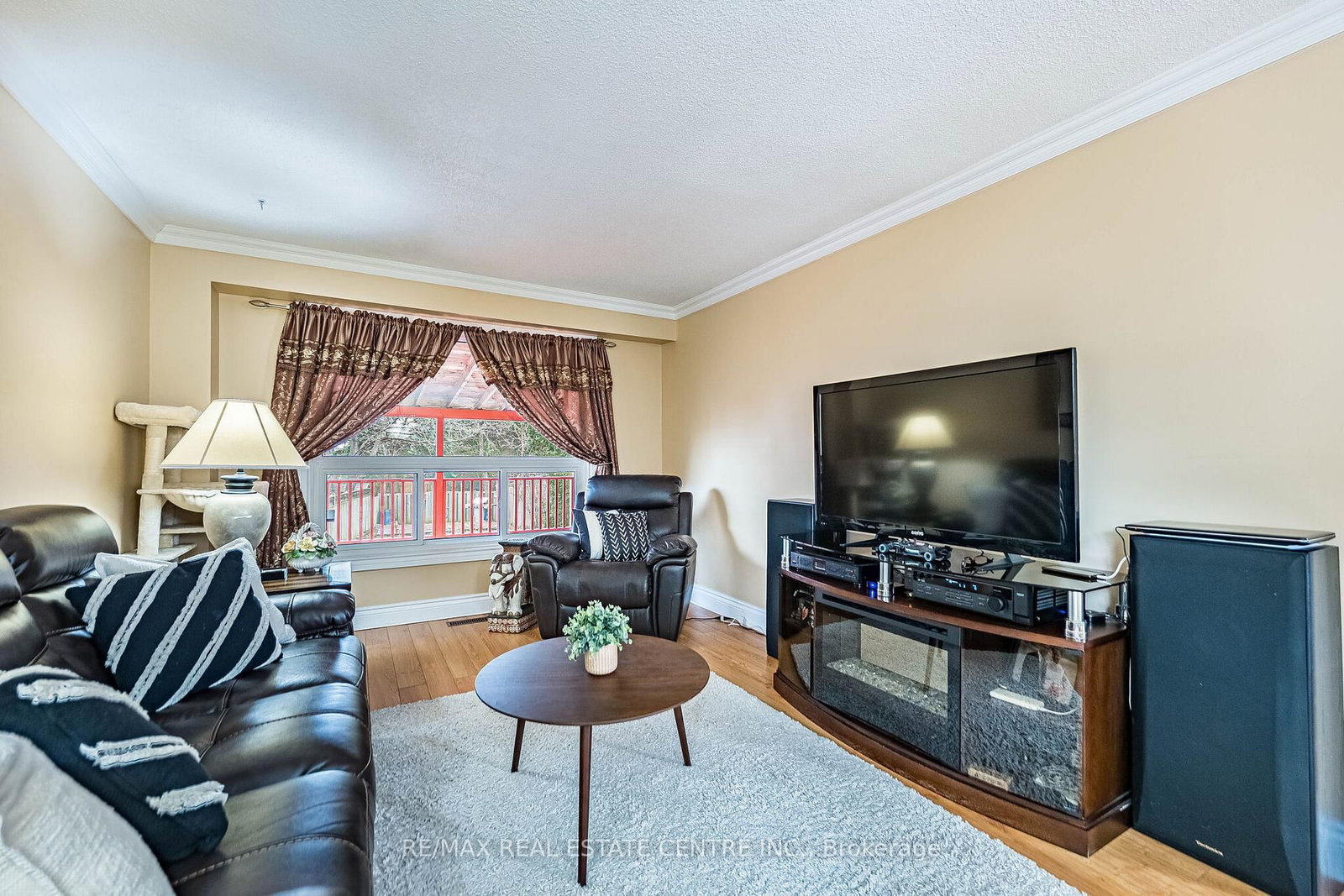 Detached House for sale at 1 Northgate Boulevard, Brampton, Ontario, L6S 4G6 - Westgate - MLS: W13006074