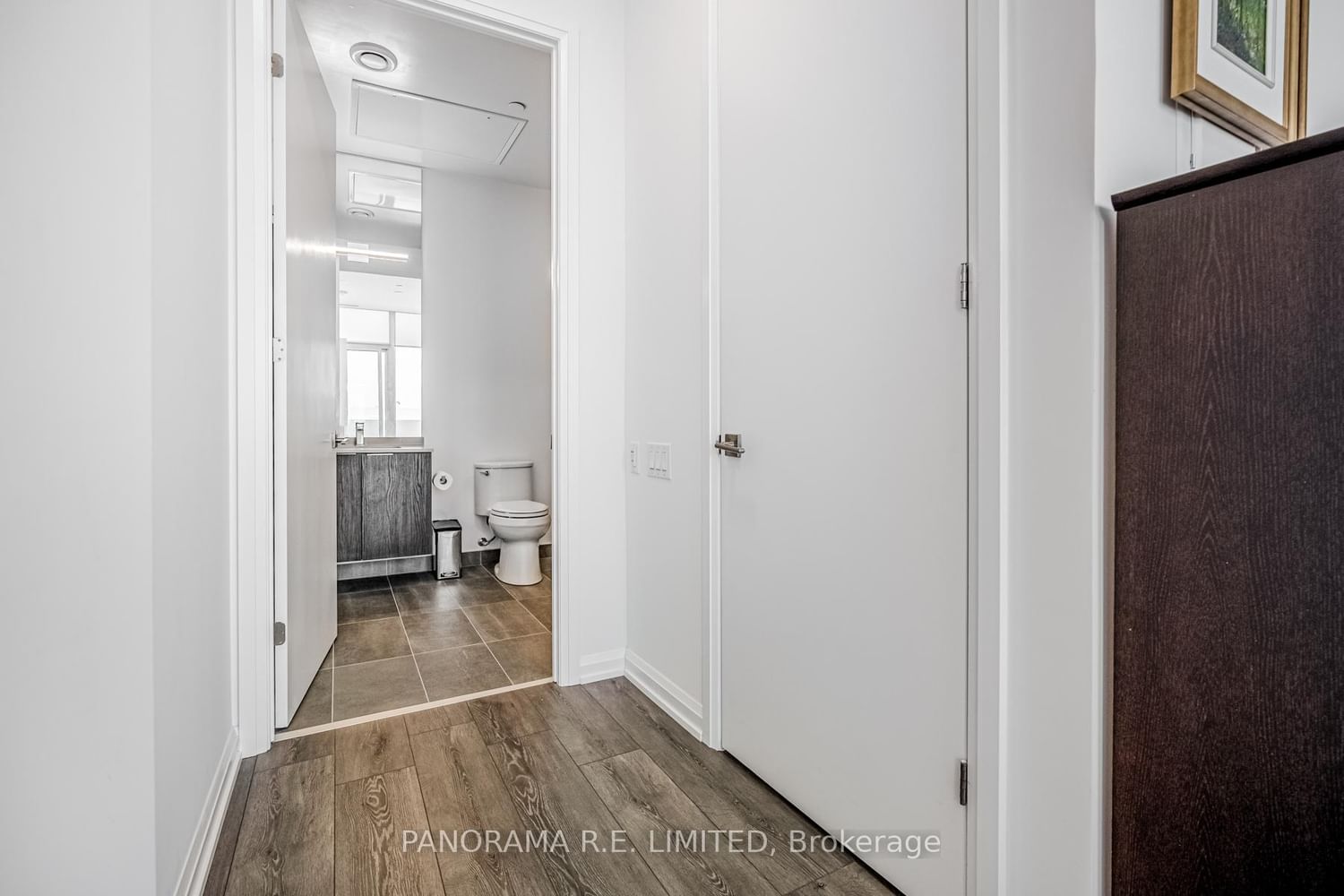4208 Dundas Street W, Unit 802 - Photo 9