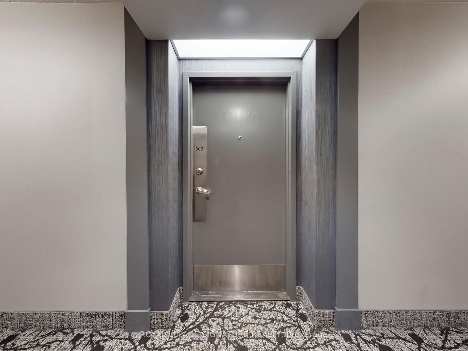 6 Humberline Drive, Unit 303 - Photo 10