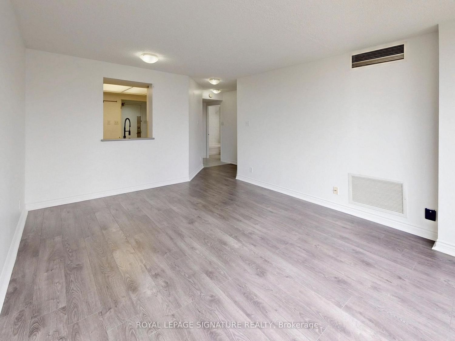 6 Humberline Drive, Unit 303 - Photo 14