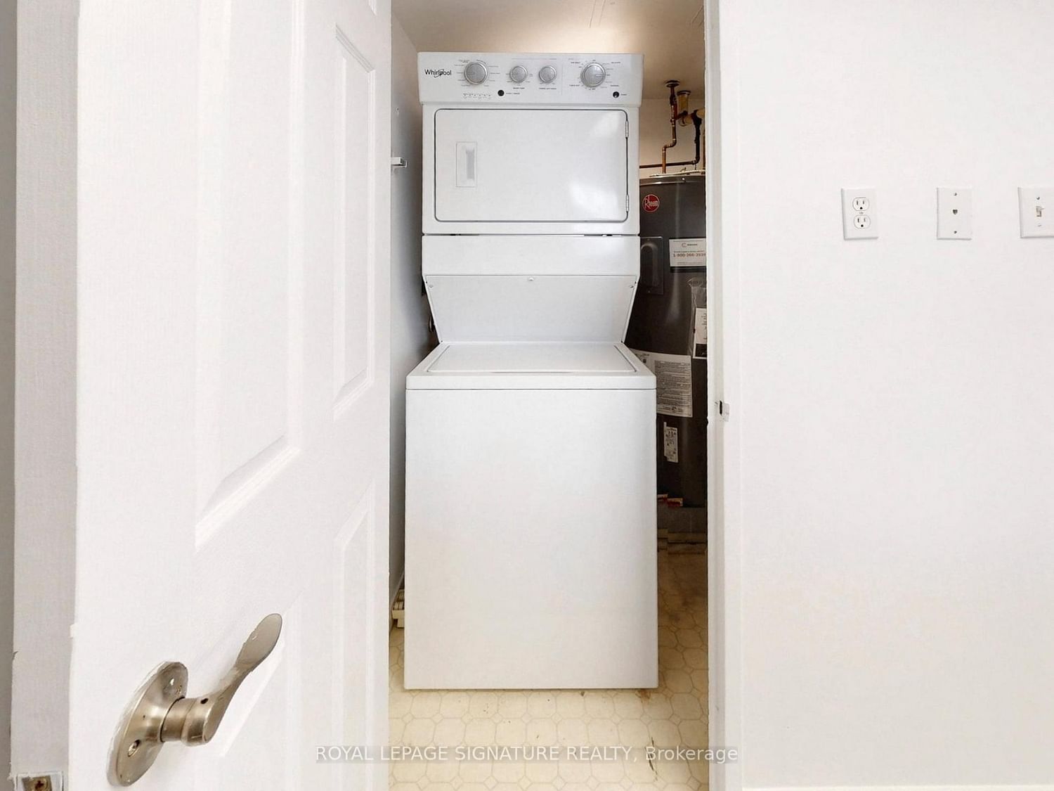 6 Humberline Drive, Unit 303 - Photo 24